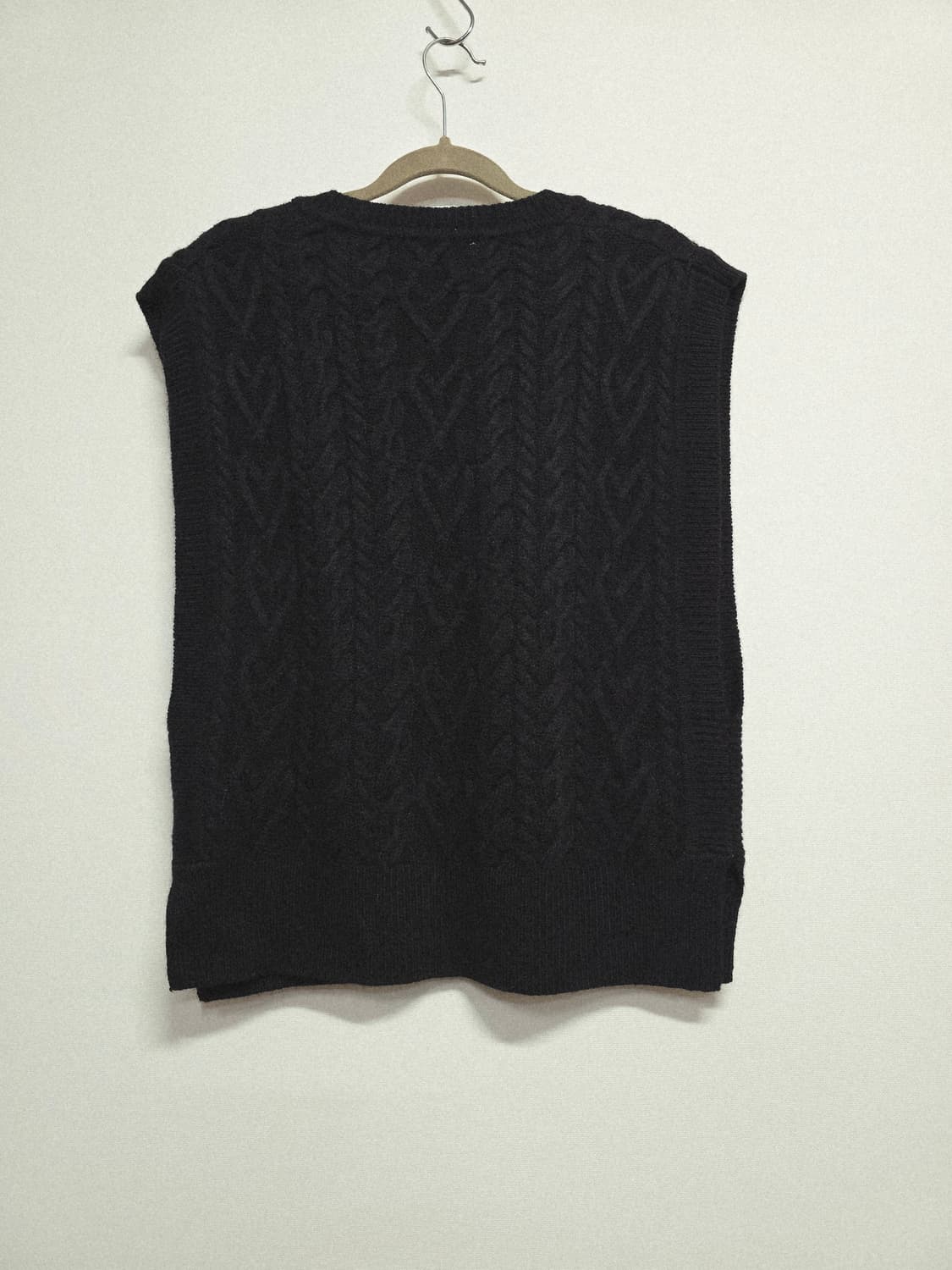 SJ WANI 블랙 꽈배기 니트 조끼 상품이미지5