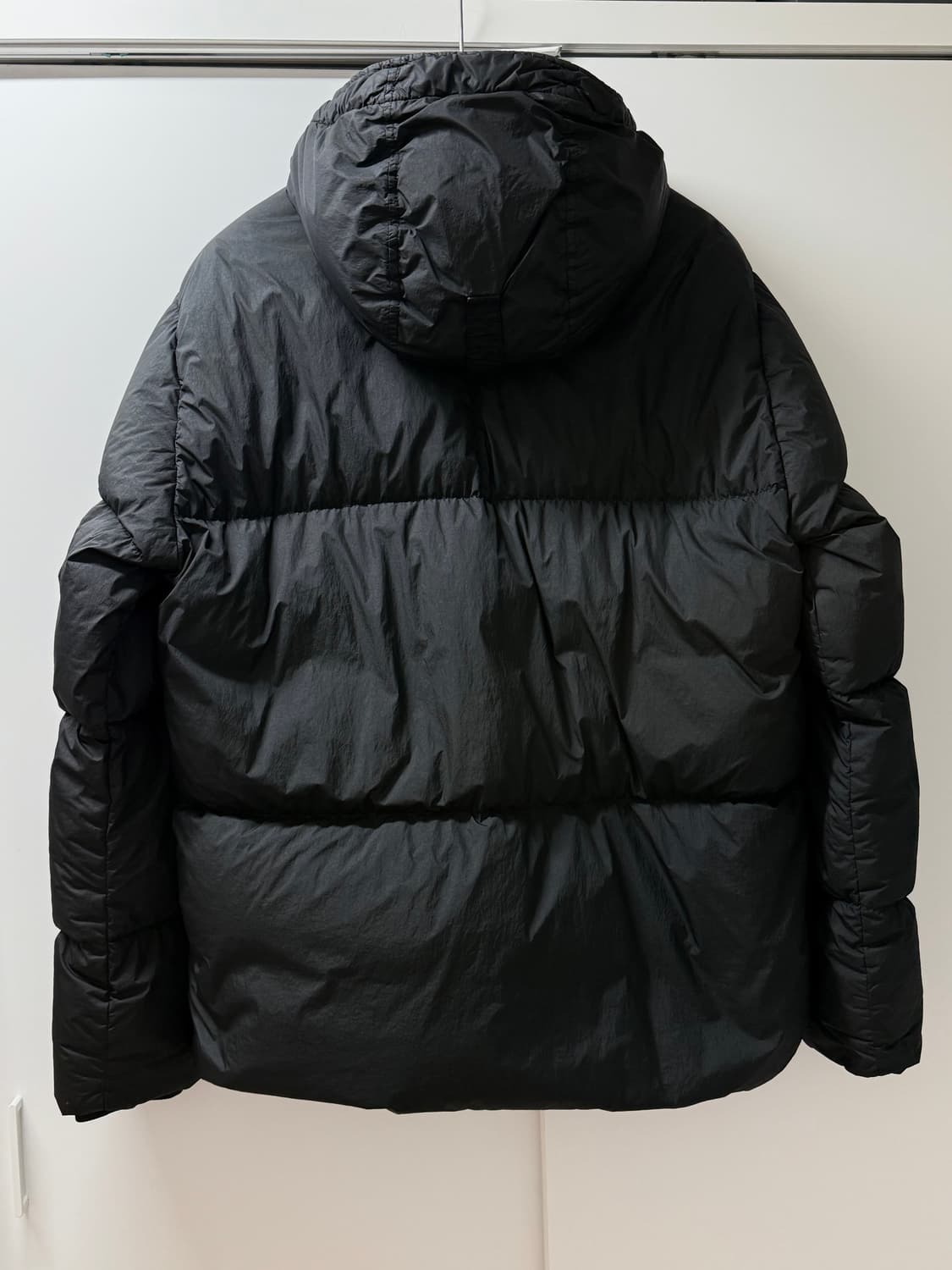 [XL] 스톤아일랜드 40723 크링클랩스 후드 다운 자켓 블랙 20FW 상품이미지3