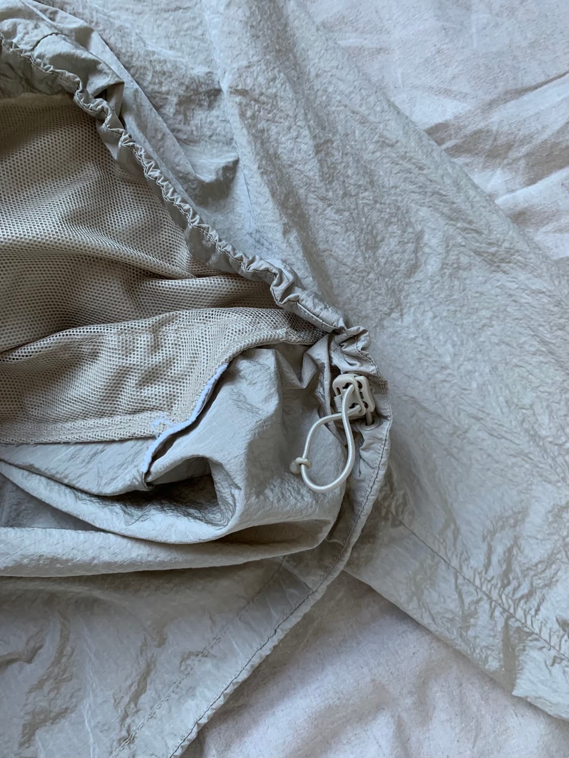 노스페이스 로고 나일론 베이지 바람막이 자켓 상품이미지9