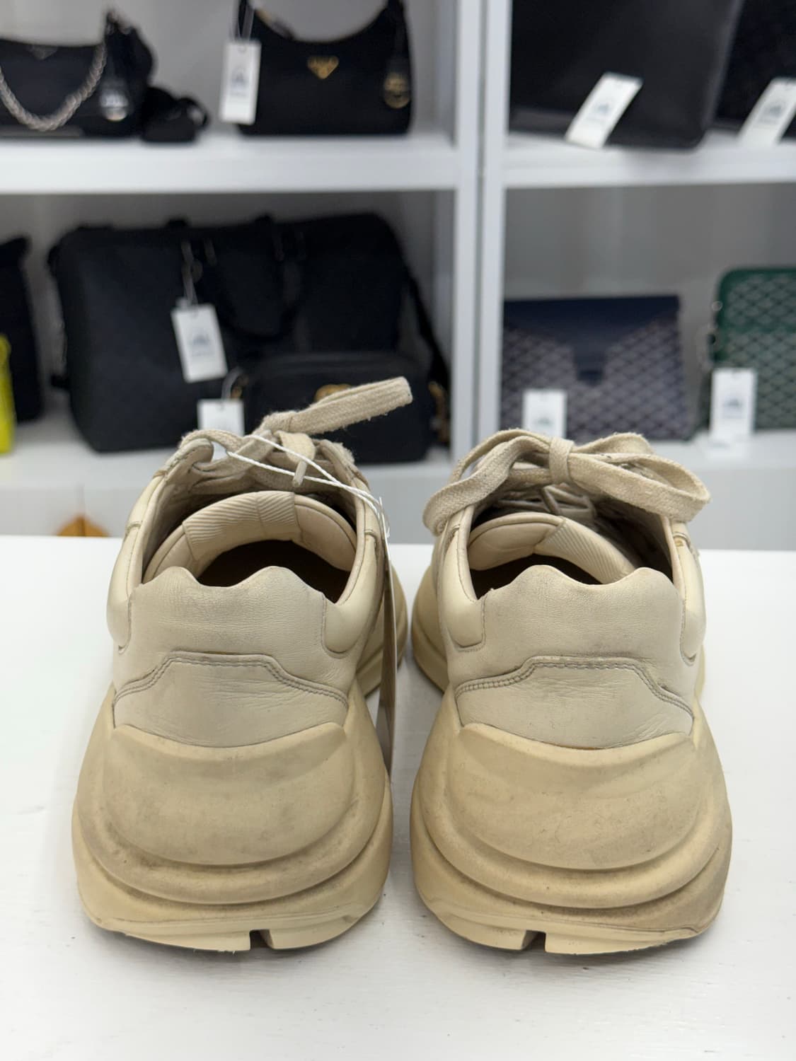 [36.5] 구찌 더티 라이톤 스니커즈 상품이미지4