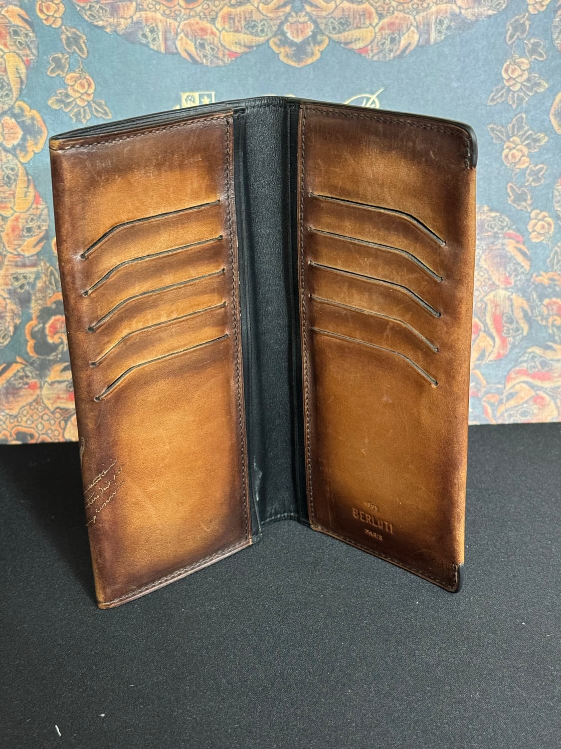 벨루티 스크리토 베네치아 레더 장지갑 상품이미지4