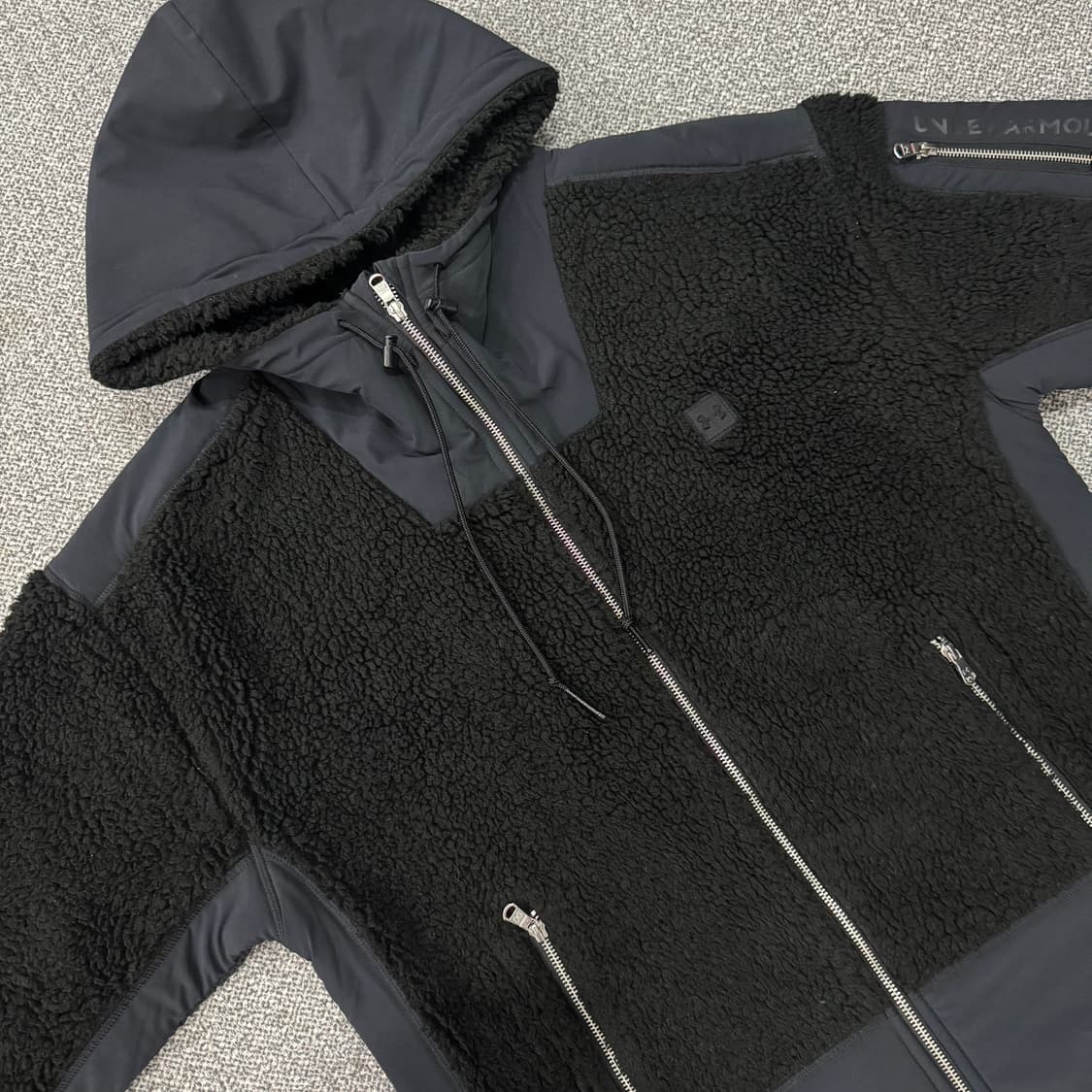 언더아머 추동 쉐르파 비숑부클 집업자켓 상품이미지2