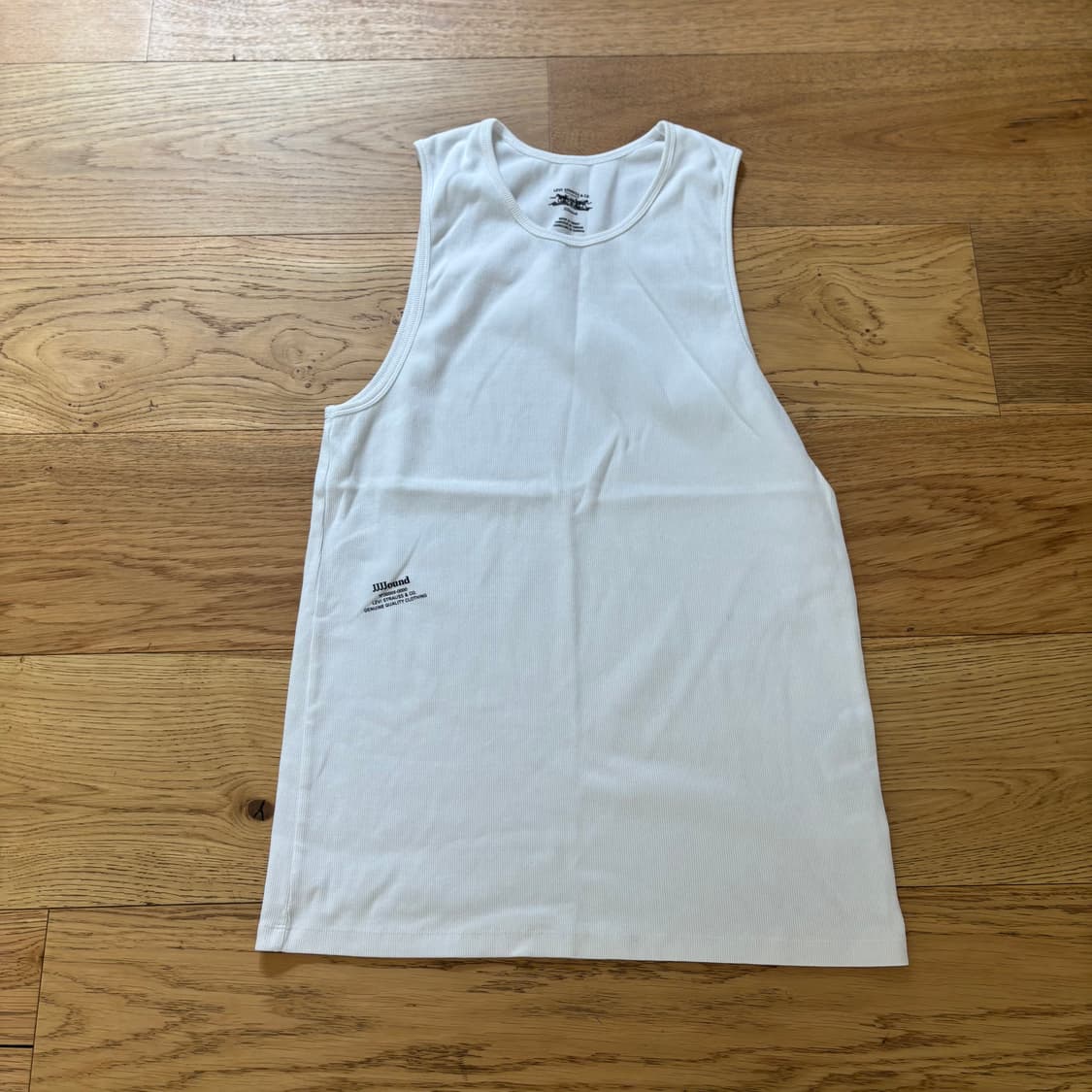 자운드 x 리바이스 탱크탑 상품이미지1