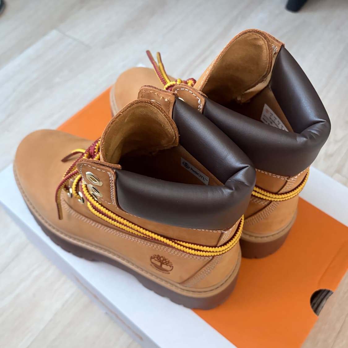 [230] 팀버랜드 플랫폼 6인치 부츠 A5RJD-231 상품이미지3