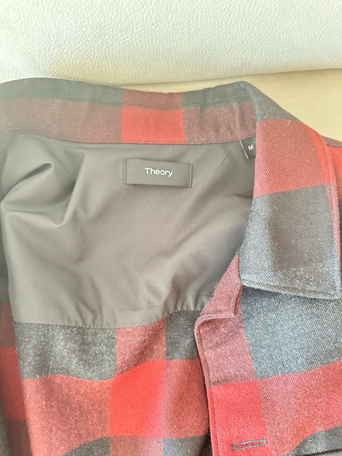 띠어리 체크 난방 M사이즈 상품이미지3