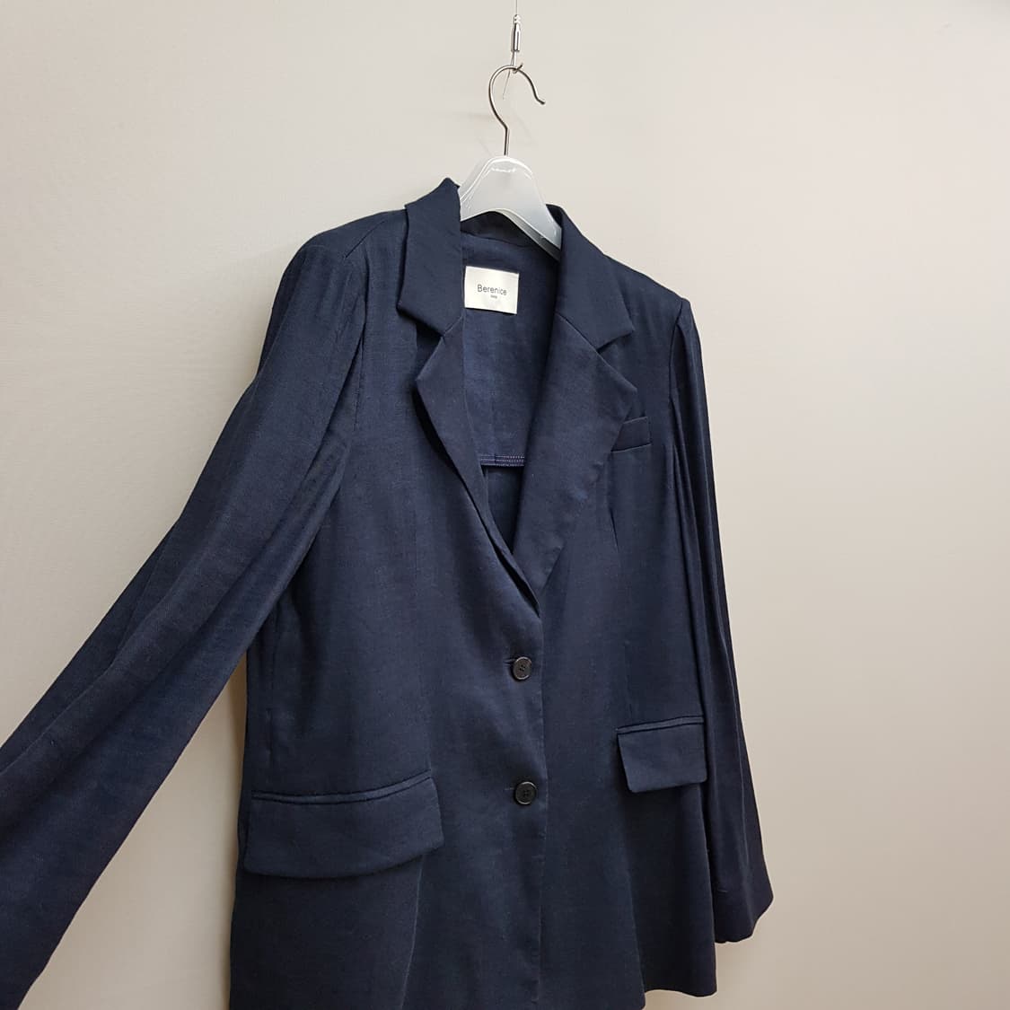 베르니스 2023 린넨 혼방 테일러드 자켓 38사이즈 상품이미지3