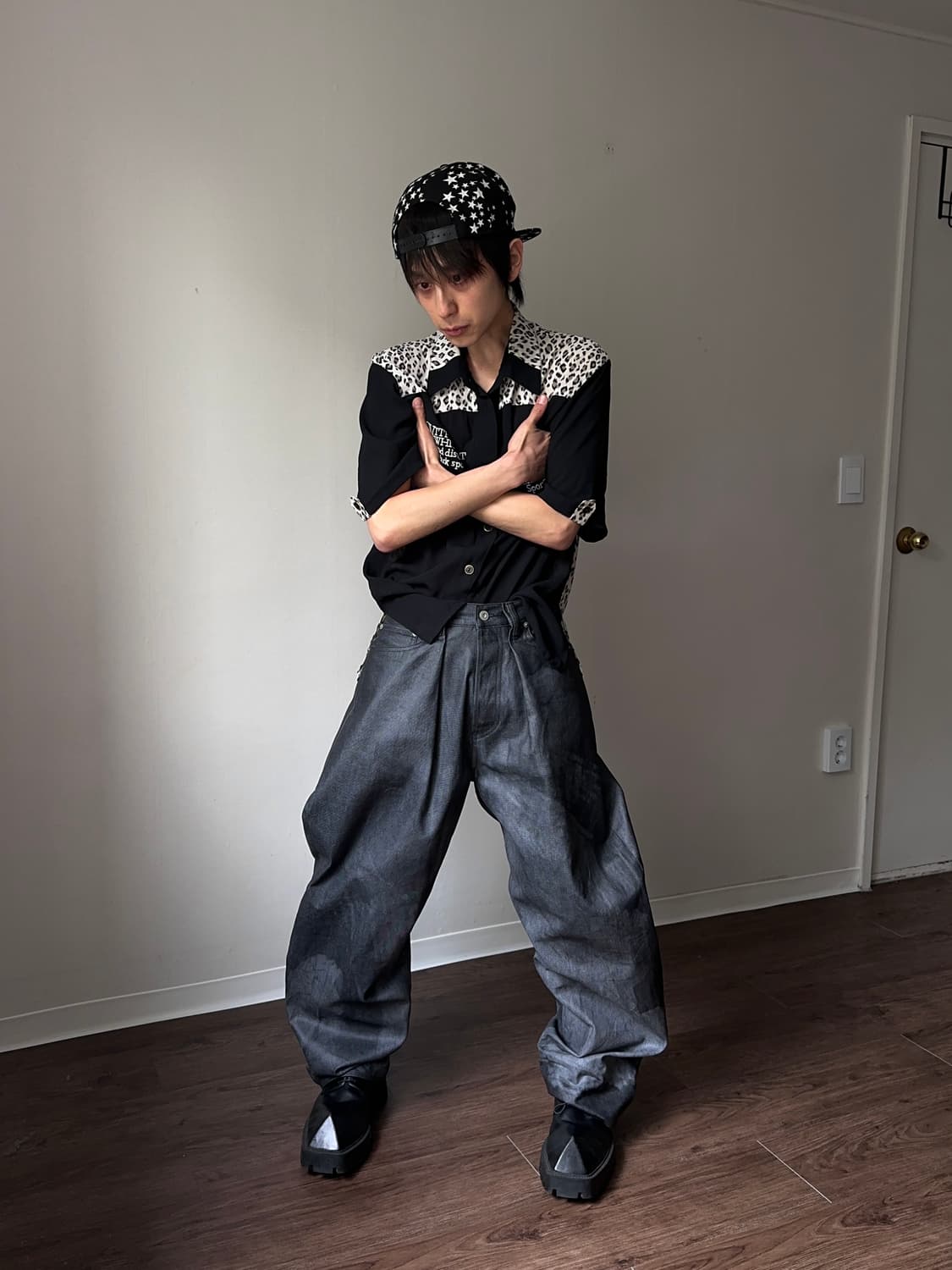 블랙 & 화이트 레오파드 하프 셔츠 상품이미지2