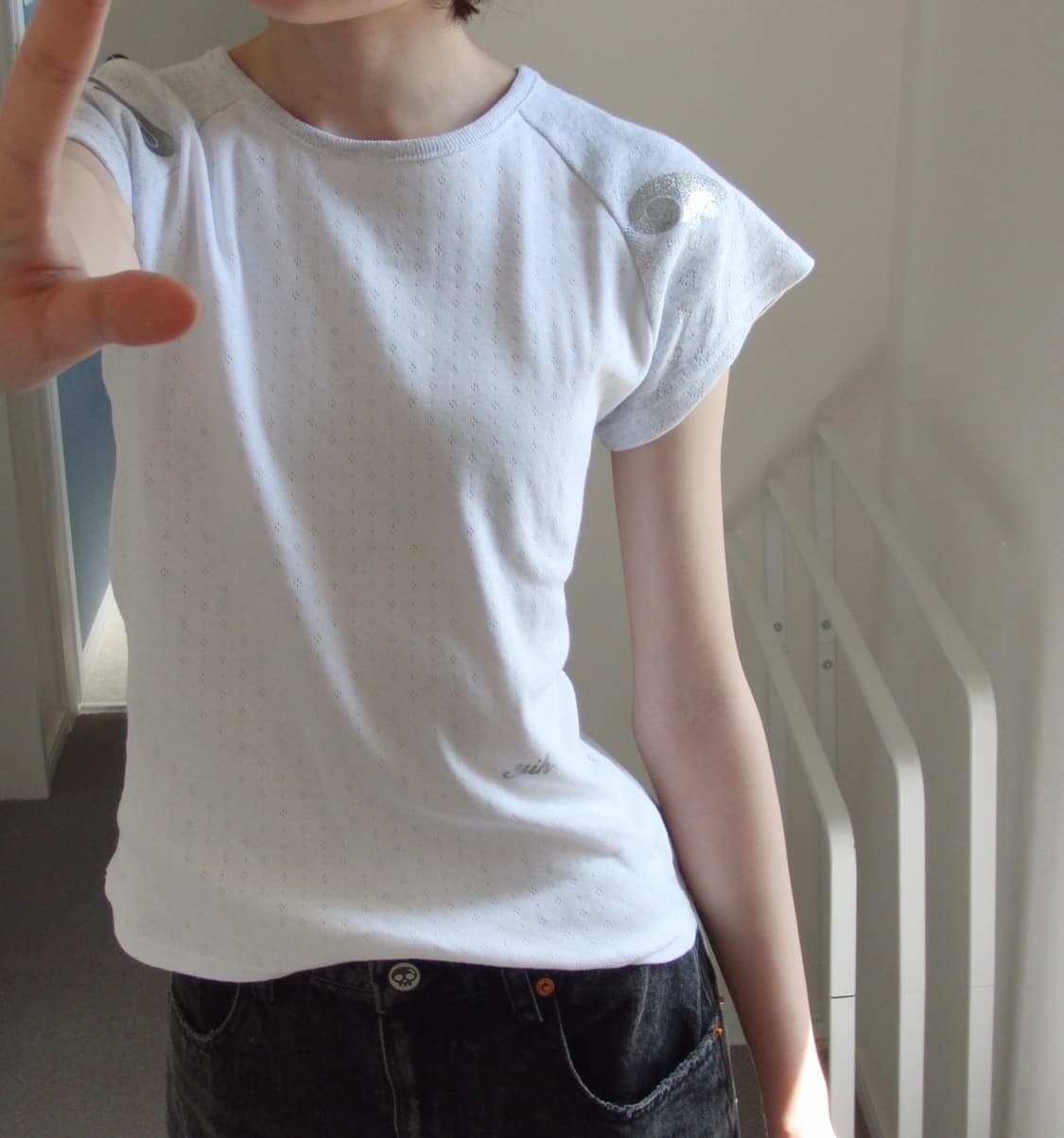 인앤양인하모니 wing T-shirt 상품이미지2