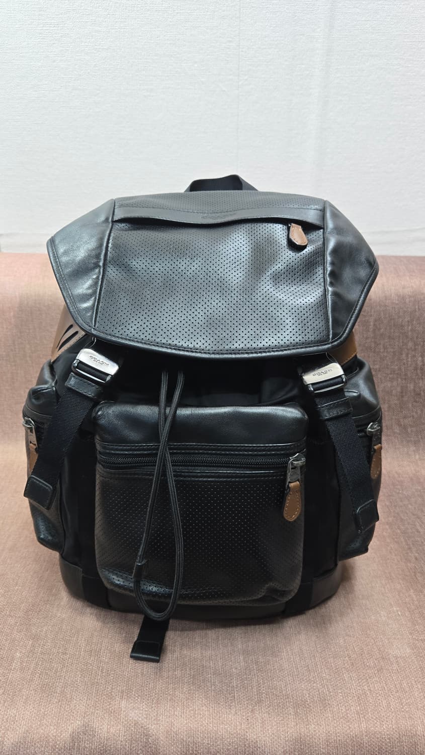 코치(Coach) 일회착용- 트랙 백팩  스무드 카프 가죽 상품이미지1