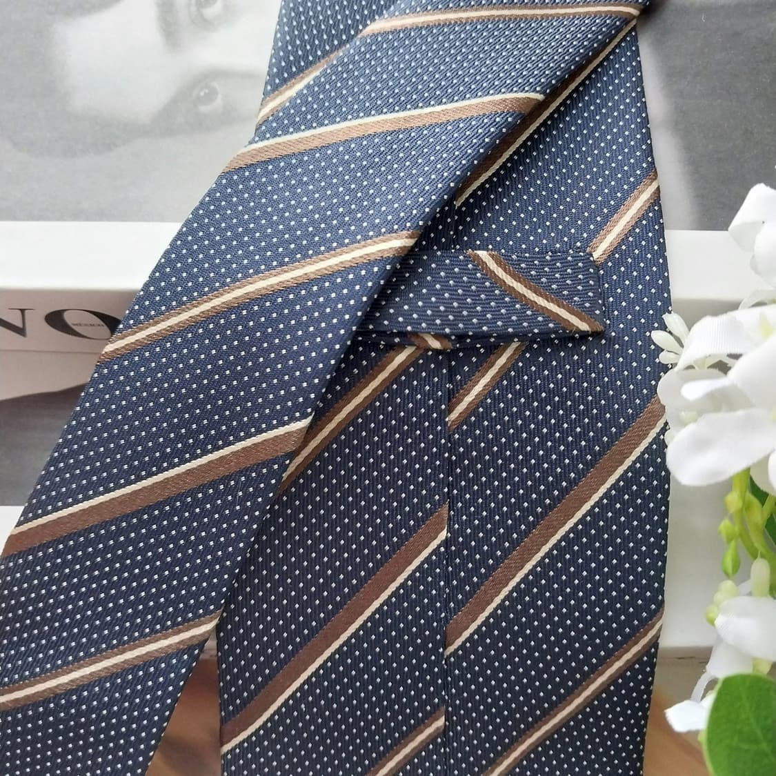 듀퐁 실크 네이비 스트라이프 넥타이 8.5cm A+등급 K1575
 상품이미지7