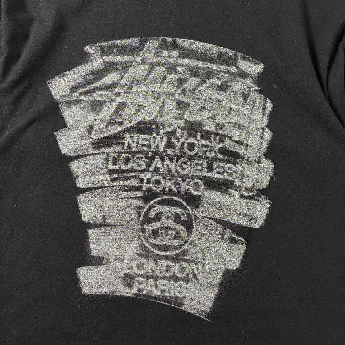 Stussy  스투시 월드투어 로고 블랙 라운드 반팔 티셔츠  상품이미지4