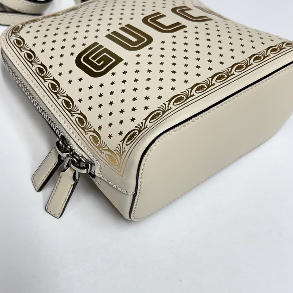 구찌 미니 크로스백 스타 프린팅 상품이미지3