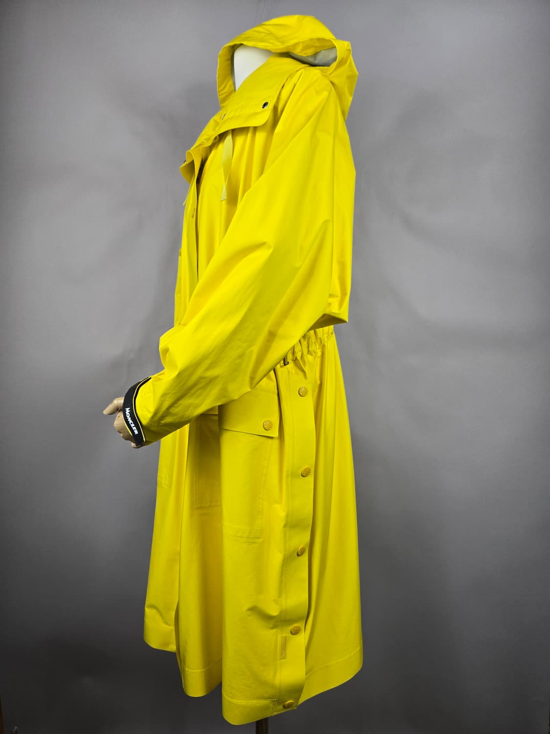​브랜드: 몽클레르 (Moncler)
​모델명: 사핀 (Sapin Giu 상품이미지2