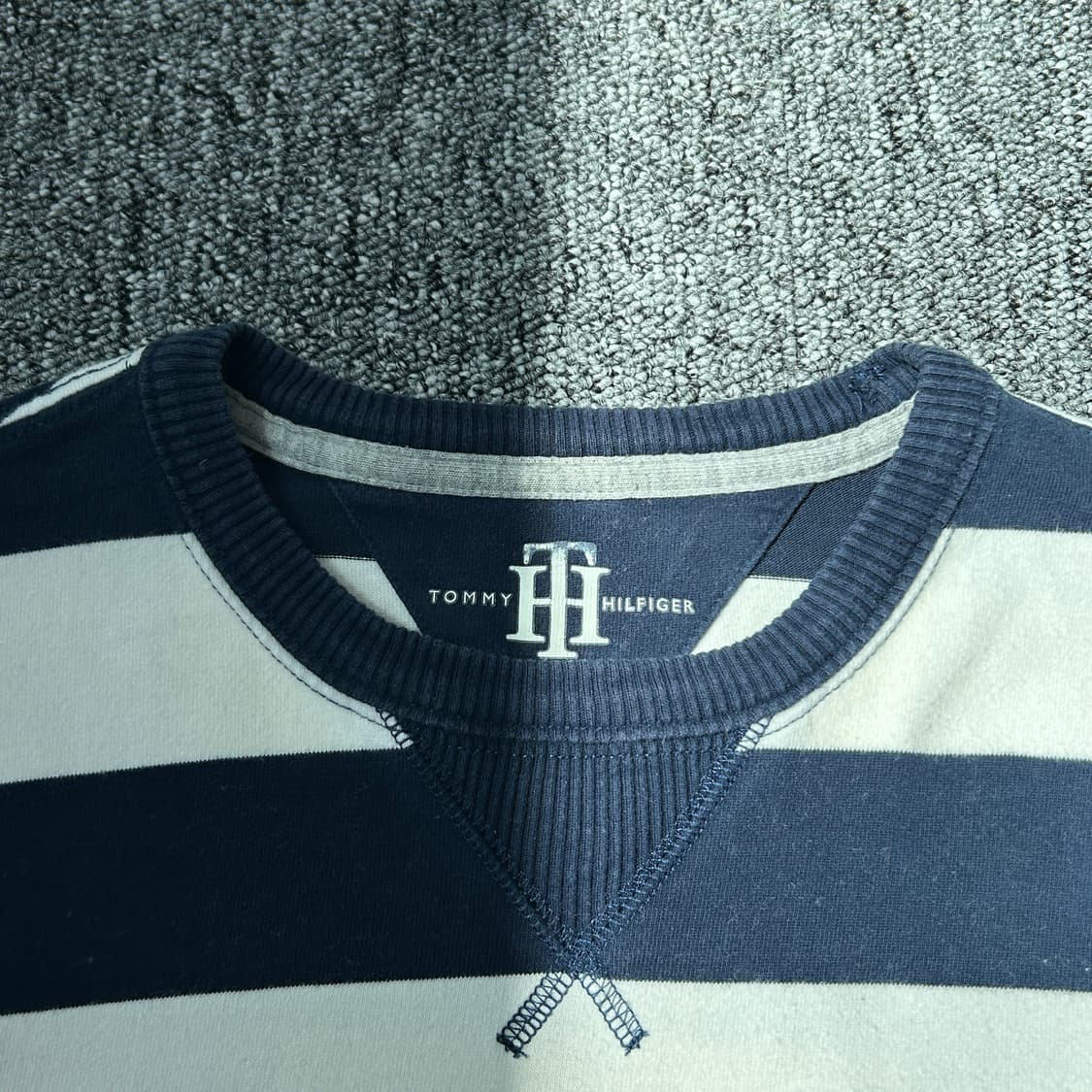 타미힐피거 스트라이프 긴팔티셔츠 상품이미지6