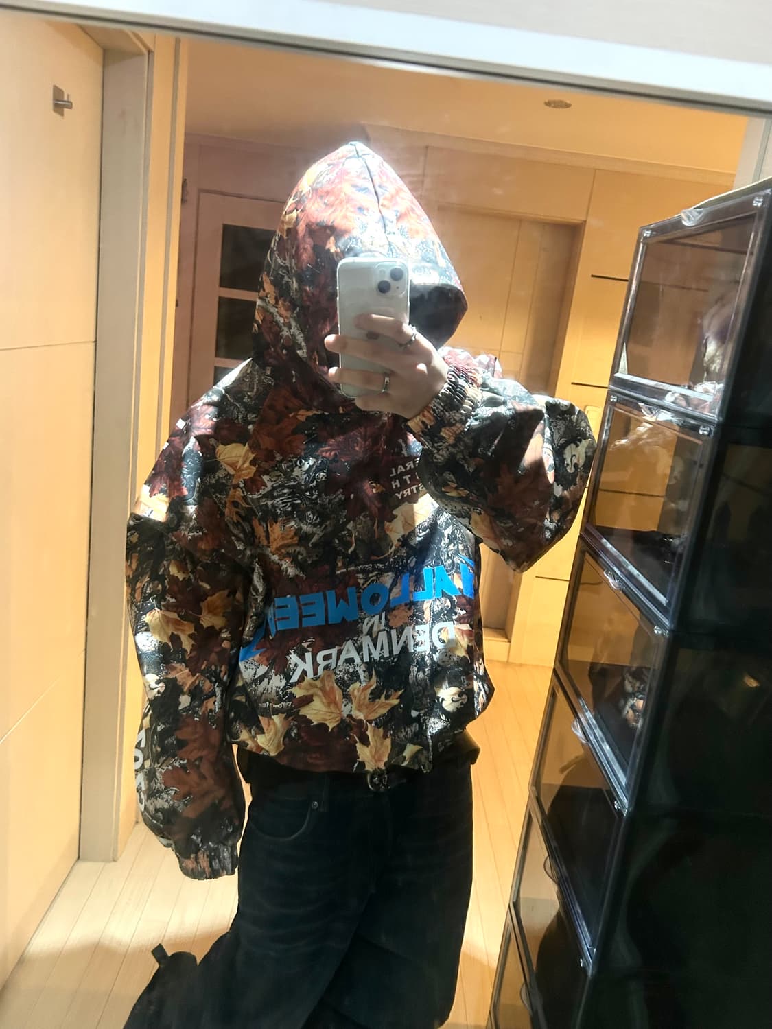 Liberal Youth Ministry Hood Windbreaker 상품이미지5