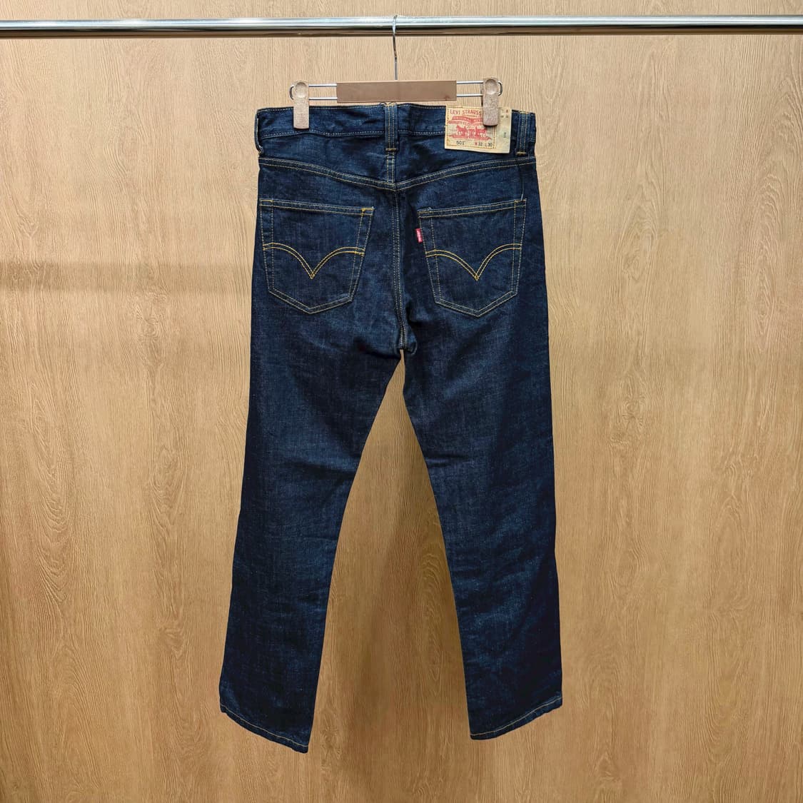 리바이스 501 데님 팬츠 5포켓 레드탭 디테일 스트레이트핏 진청 상품이미지2