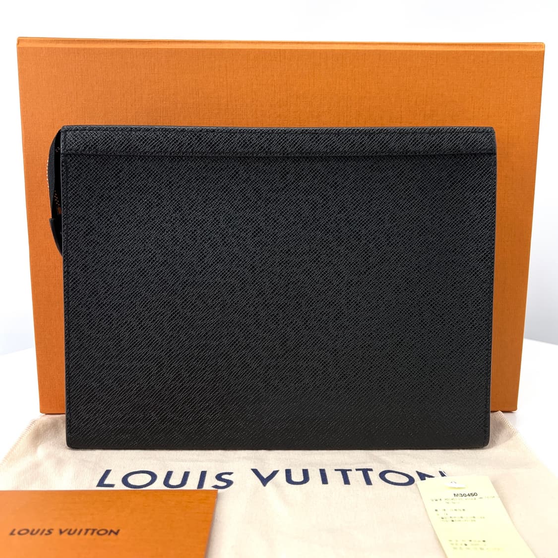 [25년식] 루이비통 LV 타이가 포쉐트 보야주 클러치백 (M30450) 상품이미지4