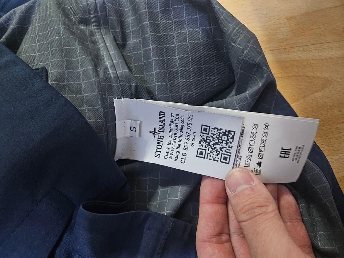 정품 스톤아일랜드 라이트 소프트쉘 s사이즈 상품이미지3