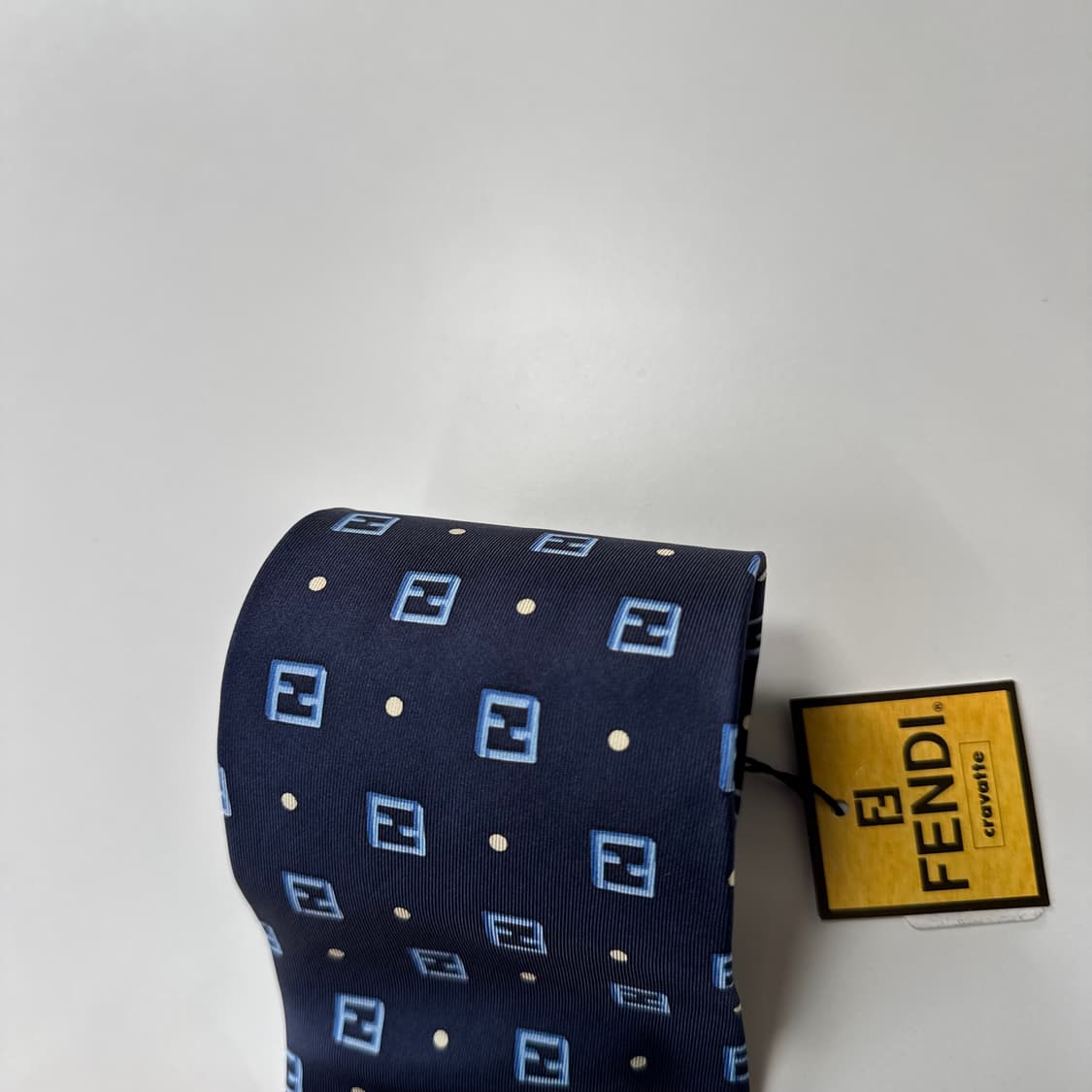 택달린 미사용품 펜디(FENDI) 모노그램 명품 정품 넥타이 상품이미지5