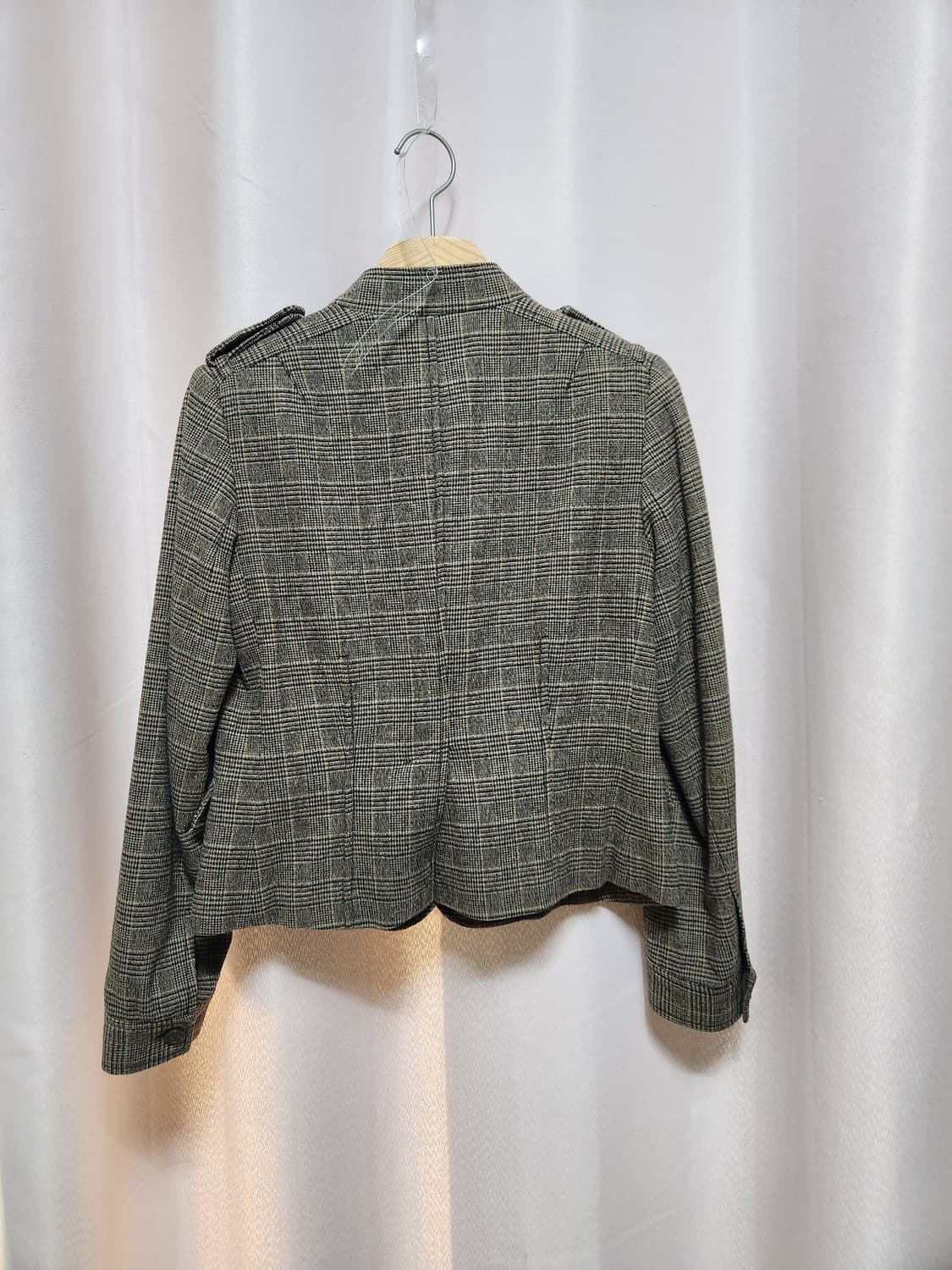 바나나 니퍼블릭 체크무늬 반버튼 숏 자켓 상품이미지2