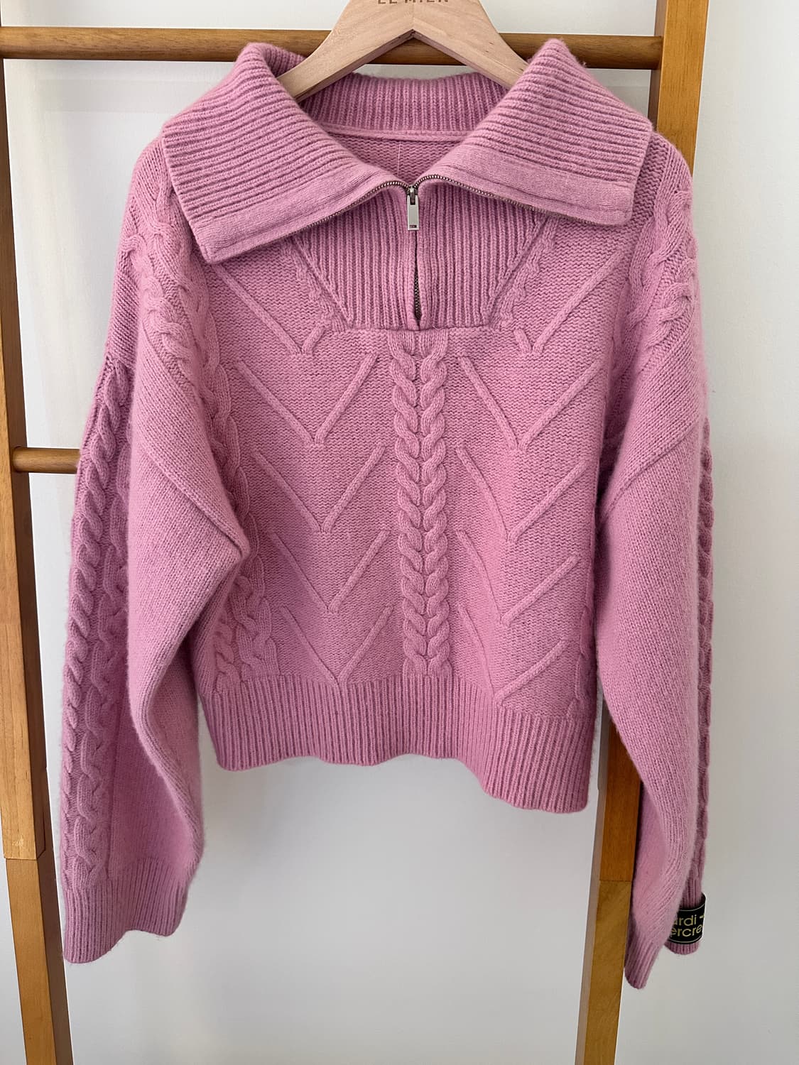 마르디 메크르디 핑크 꽈배기 캐시미어 반집업(프리사이즈) 상품이미지1