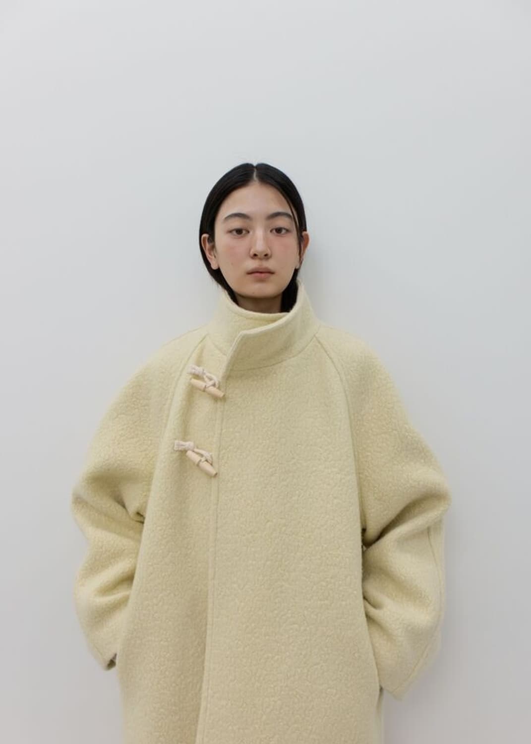 GBH 25FW HIGH-NECK TOGGLE COAT BUTTER 상품이미지1