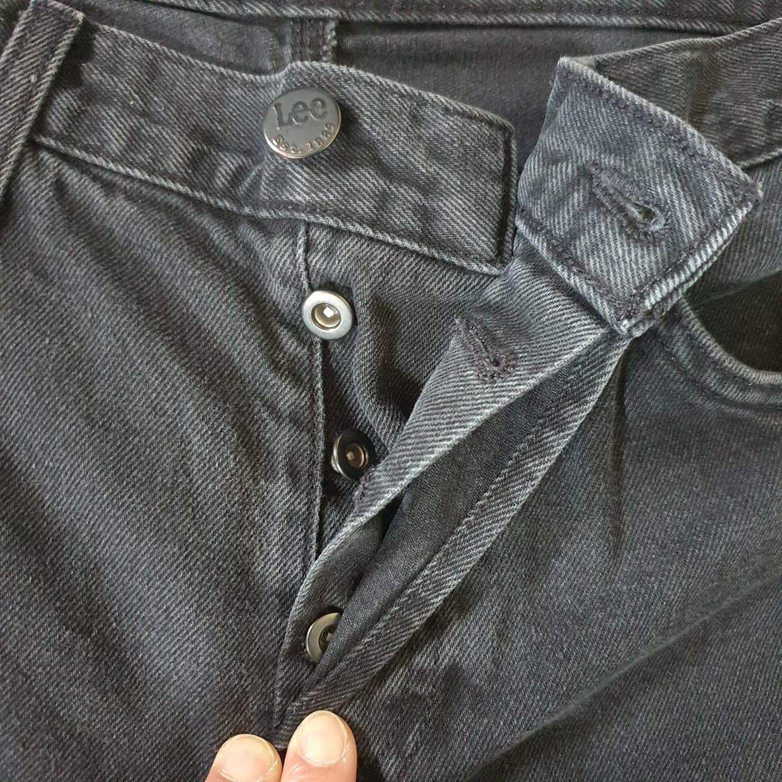 Lee 블랙 데님 숏 팬츠 상품이미지4