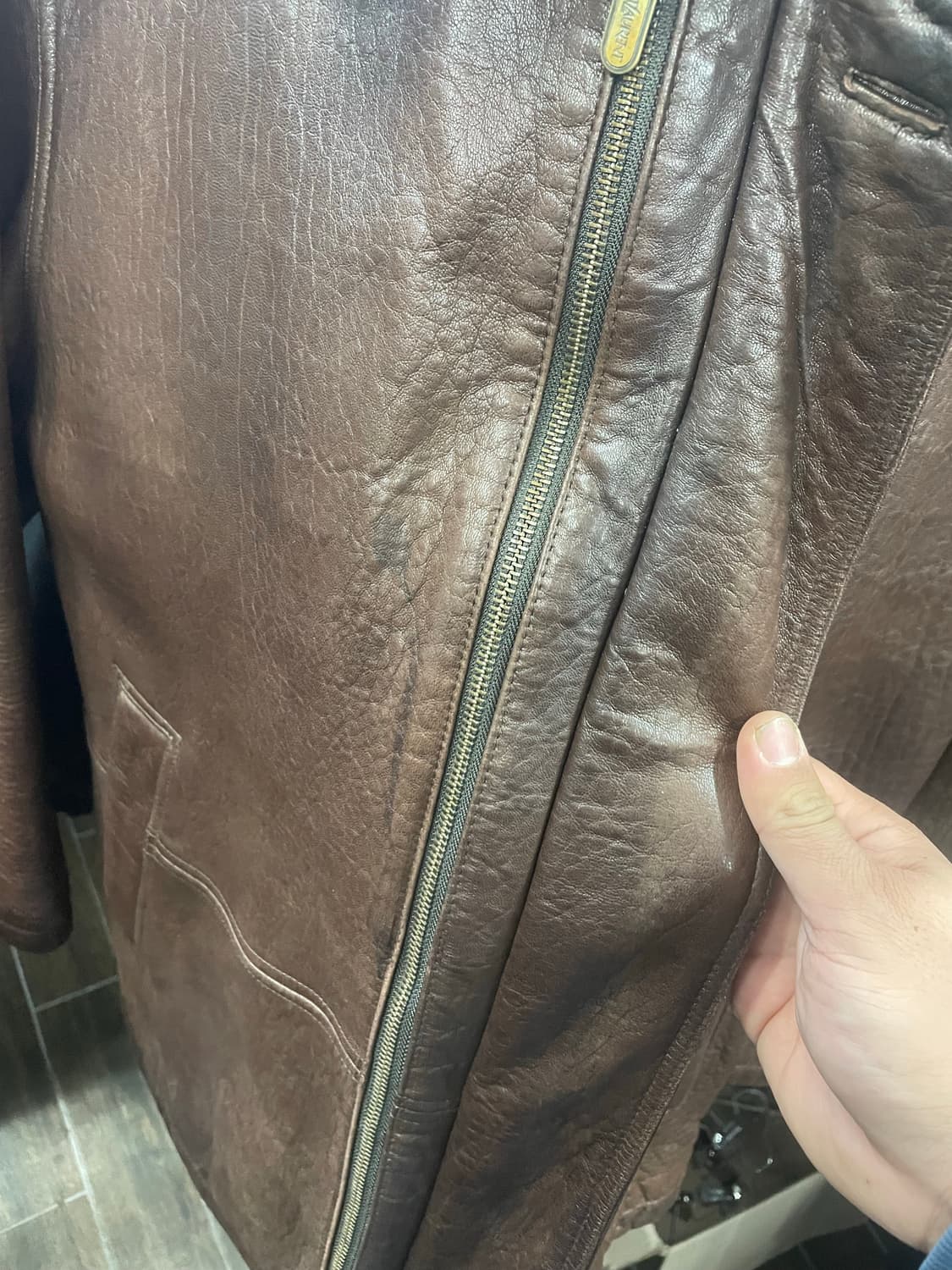 생로랑 브라운 레더 자켓100사이즈 상품이미지10