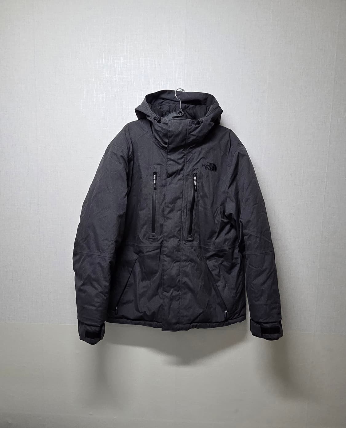 노스페이스 북미한정판 하이벤트 다운 패딩
새상품급 M~L 상품이미지1