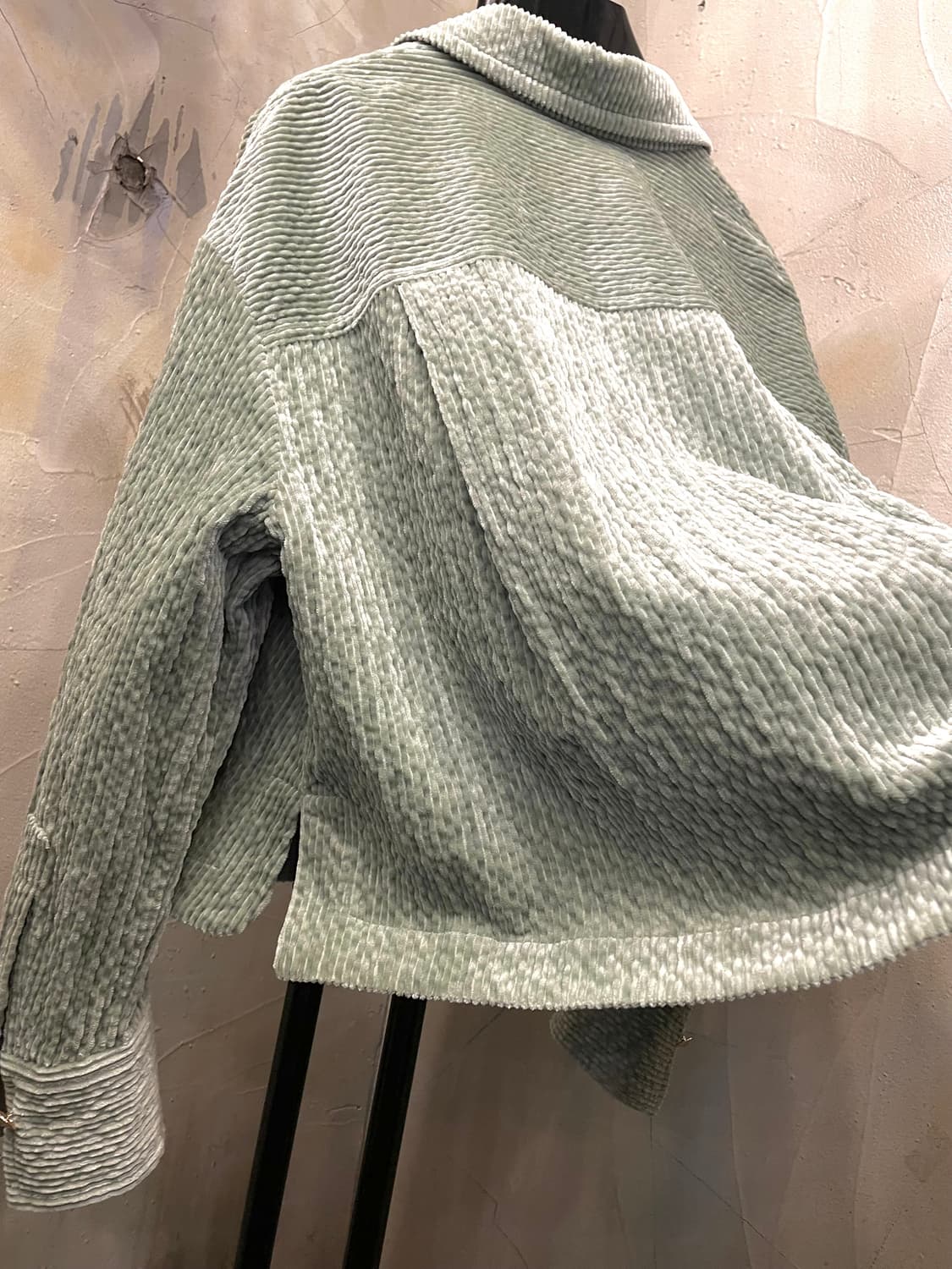 한섬 오즈세컨 텍스처드 셔츠형 자켓 55~66 상품이미지5