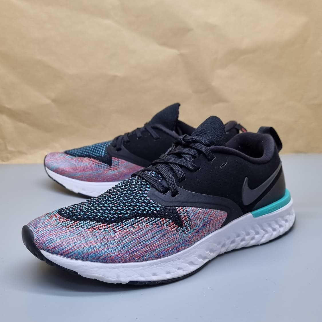 나이키 오디세이 리액트2 플라이니트235 상품이미지1