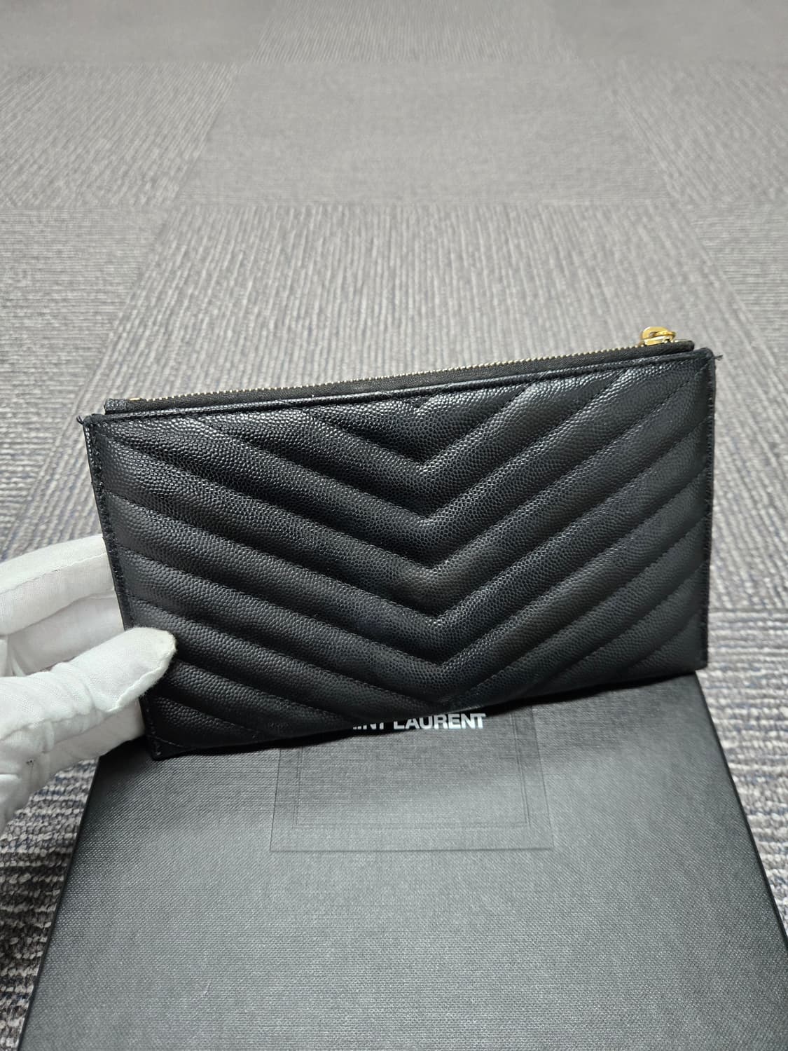 [특가][정품] 입생로랑 빌파우치 상품이미지2