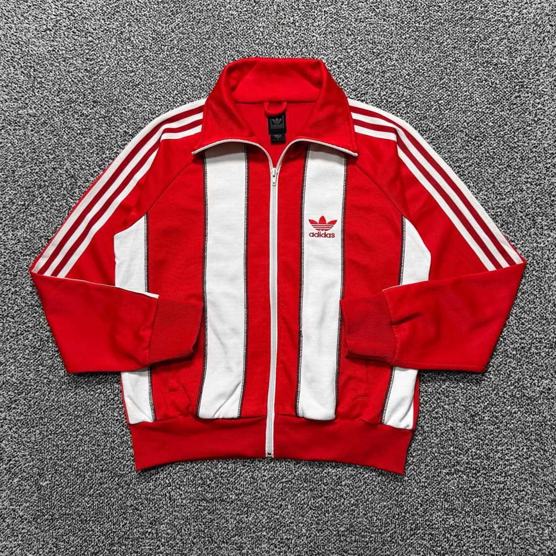 Name : 아디다스 시그니처로고 스트라이프 사이드라인 져지 :)  상품이미지1