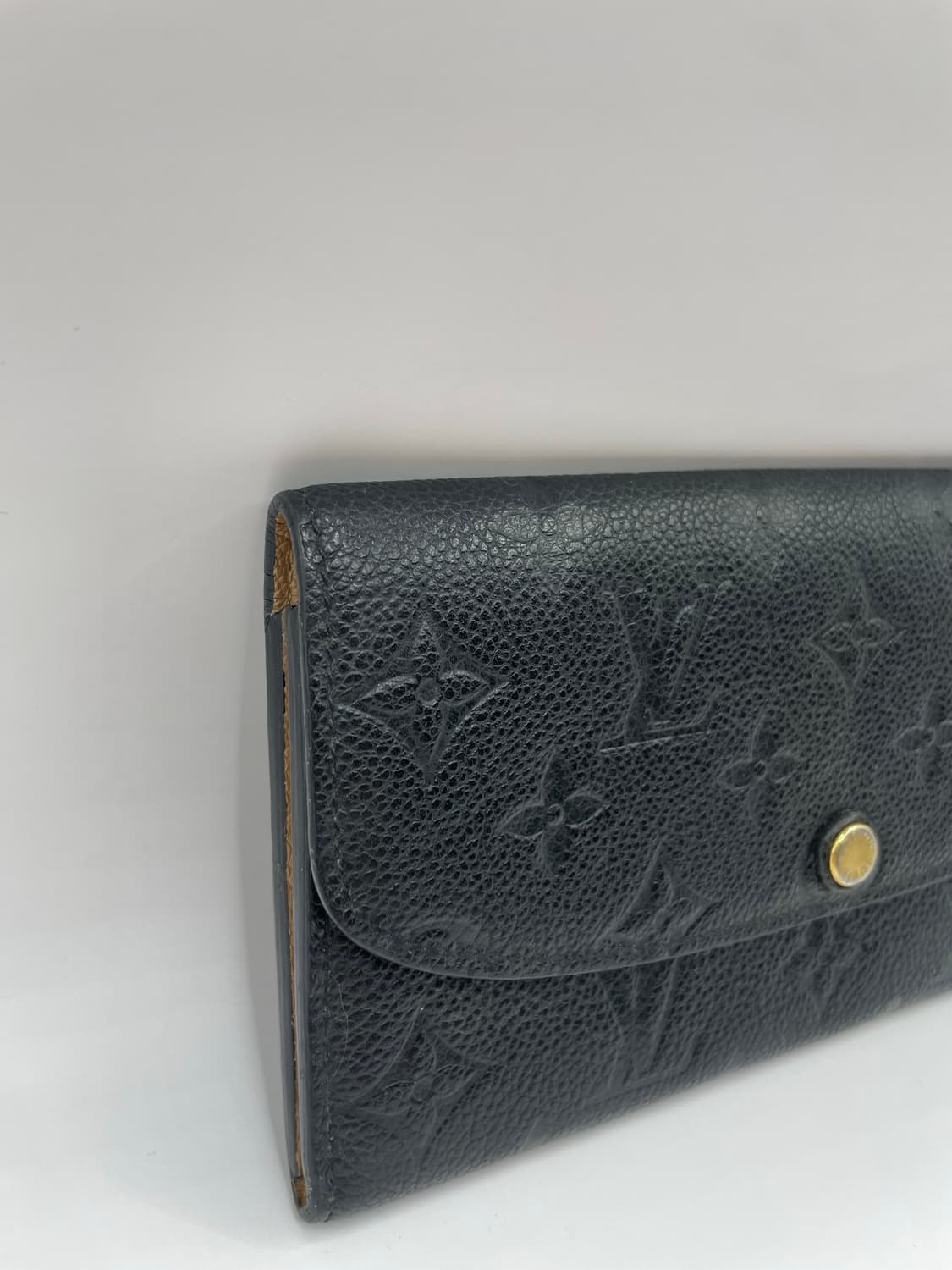 루이비통 에밀리 앙프렝뜨 장지갑 블랙 상품이미지2