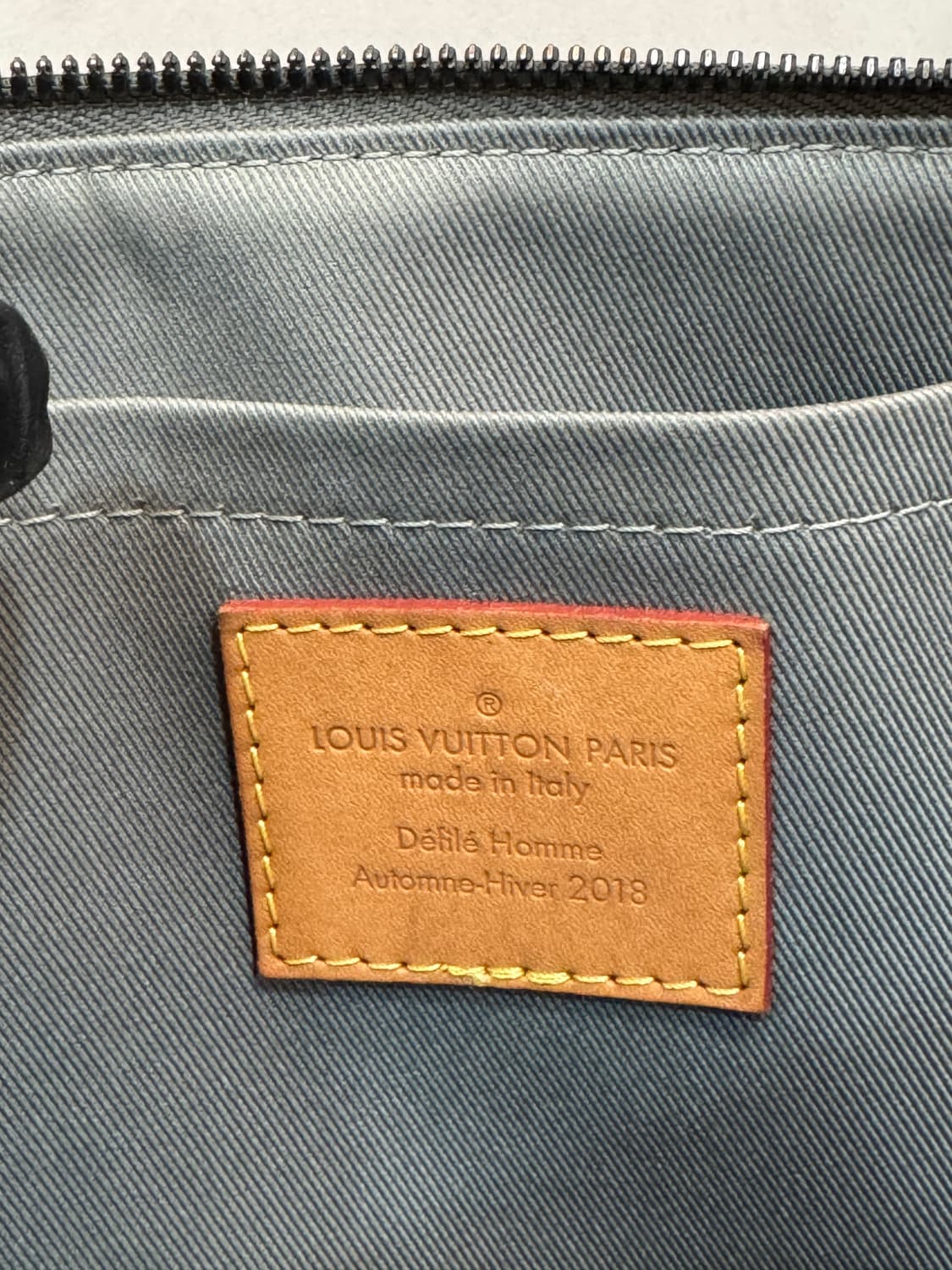 루이비통 모노그램 티타늄 킴존스 클러치   상품이미지8