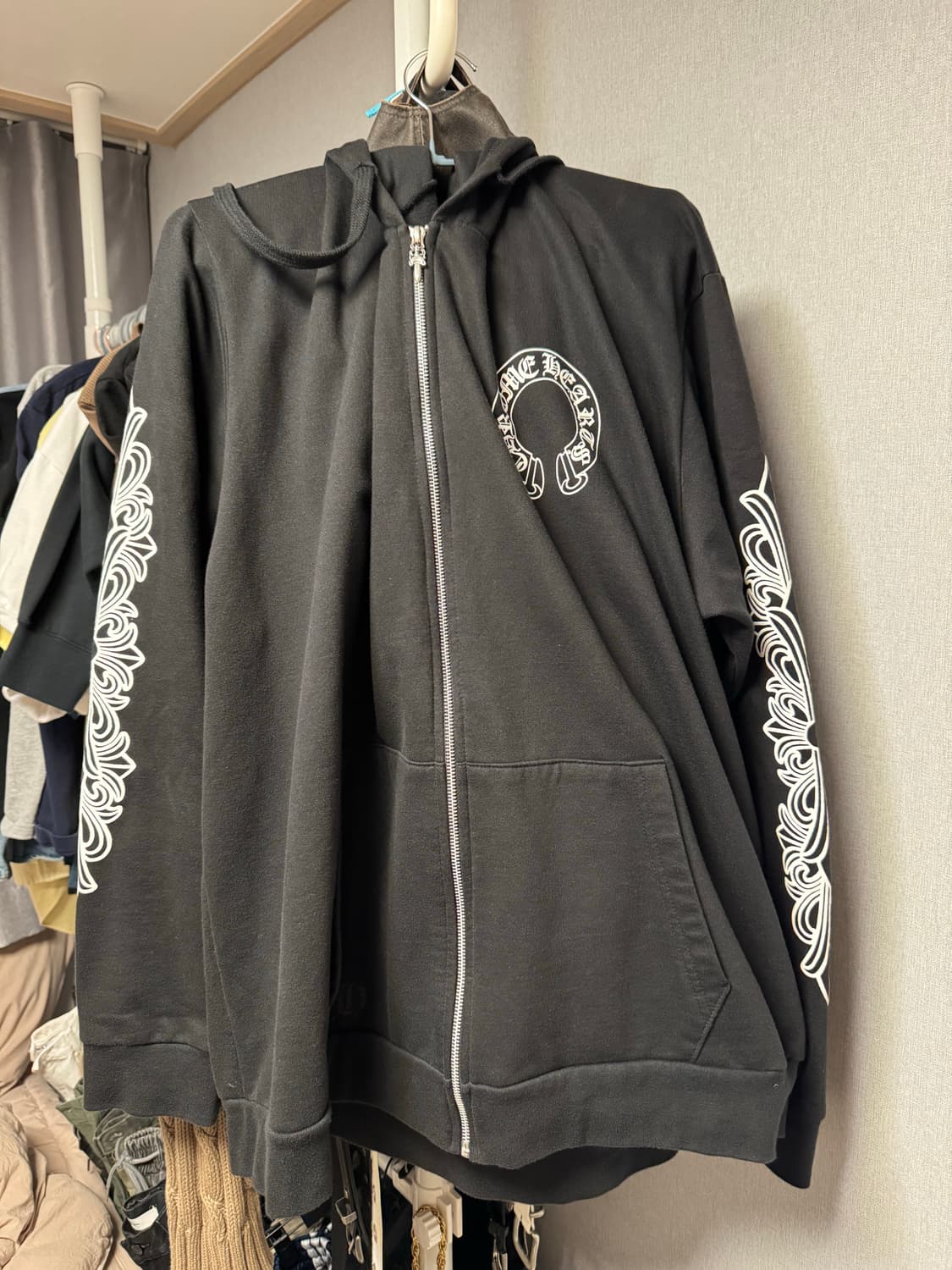 크롬하츠 홀스슈 플로랄 플리스 집업 블랙 xxl 상품이미지2