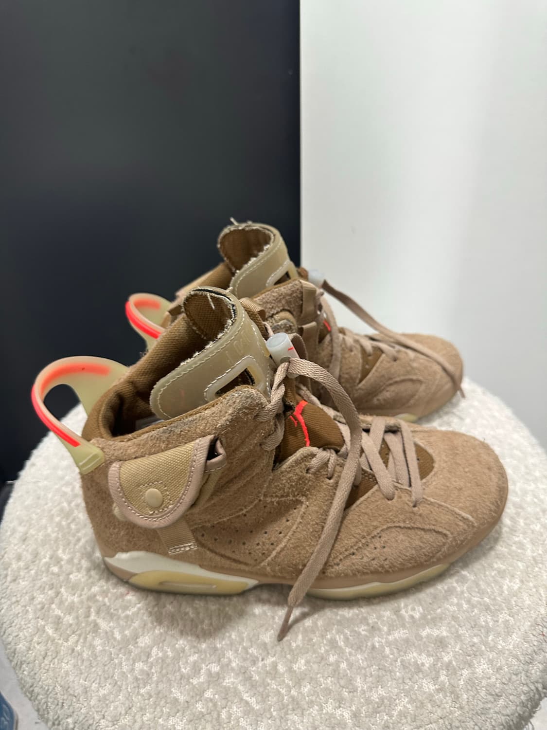 조던6 트래비스캇  상품이미지4