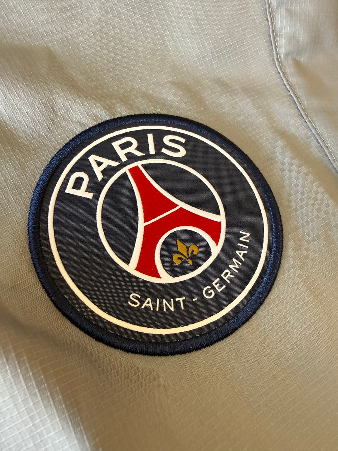 [해외L]psg 조던 바람막이 상품이미지4