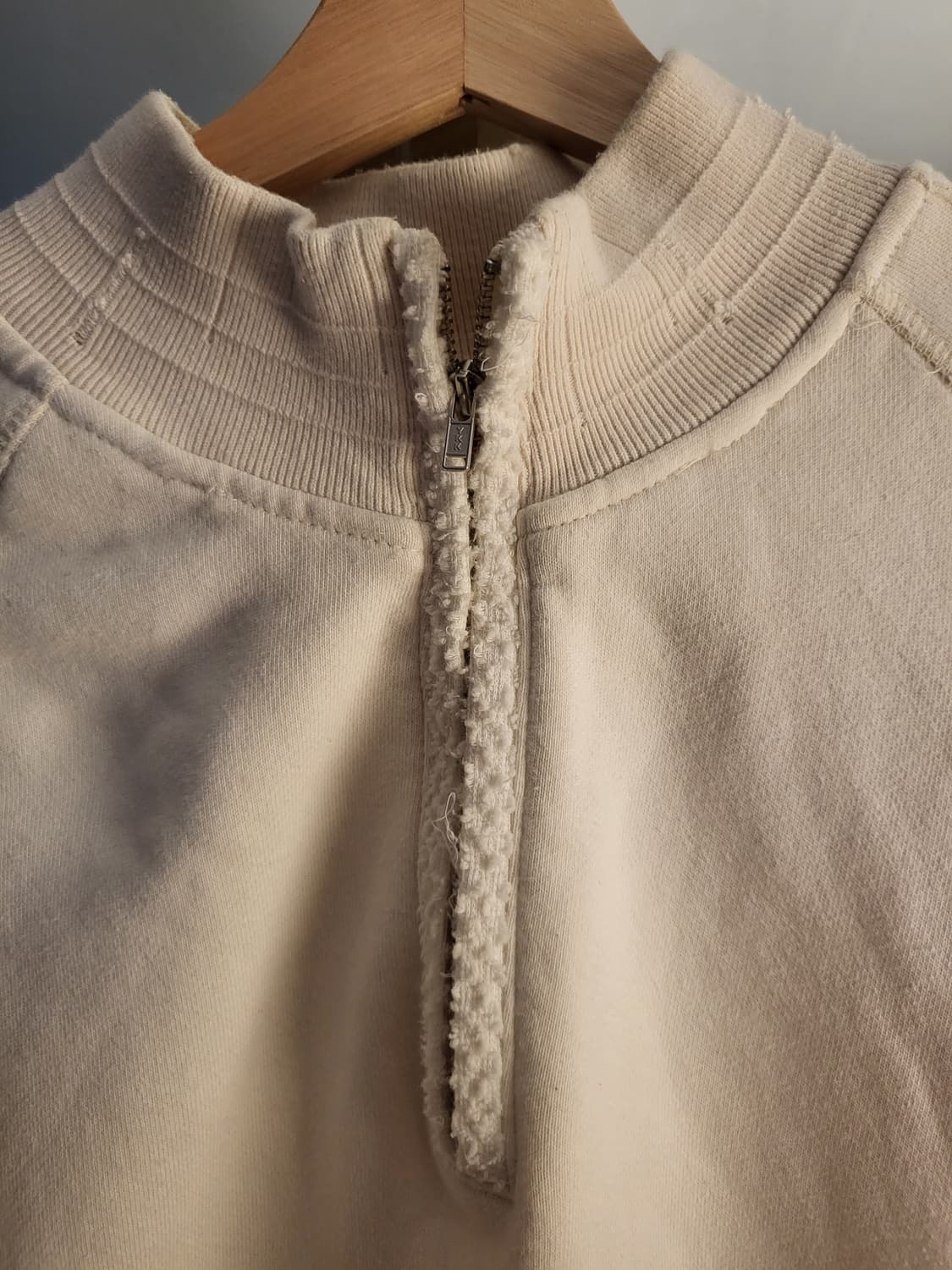 엑슬림 하프집업 아이보리 2사이즈 상품이미지4