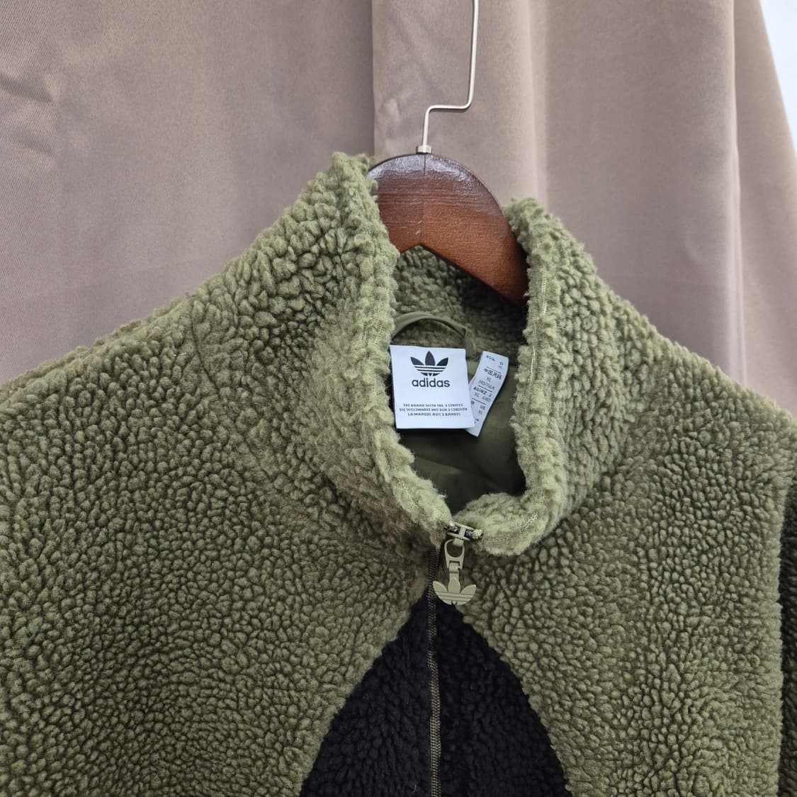 아디다스 빅 트레포일 쉐르파 자켓 XL 상품이미지2
