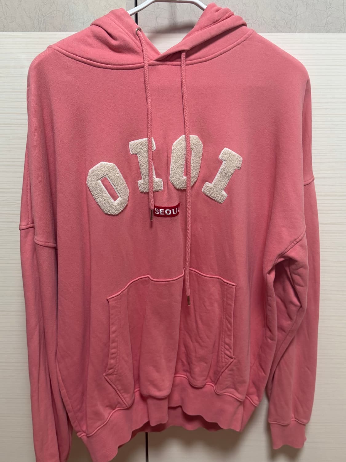 OiOi 오아이오아이 서울 핑크 후드티 상품이미지1