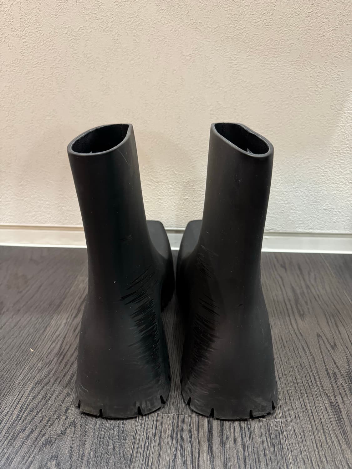 발렌시아가 트루퍼 42 상품이미지3