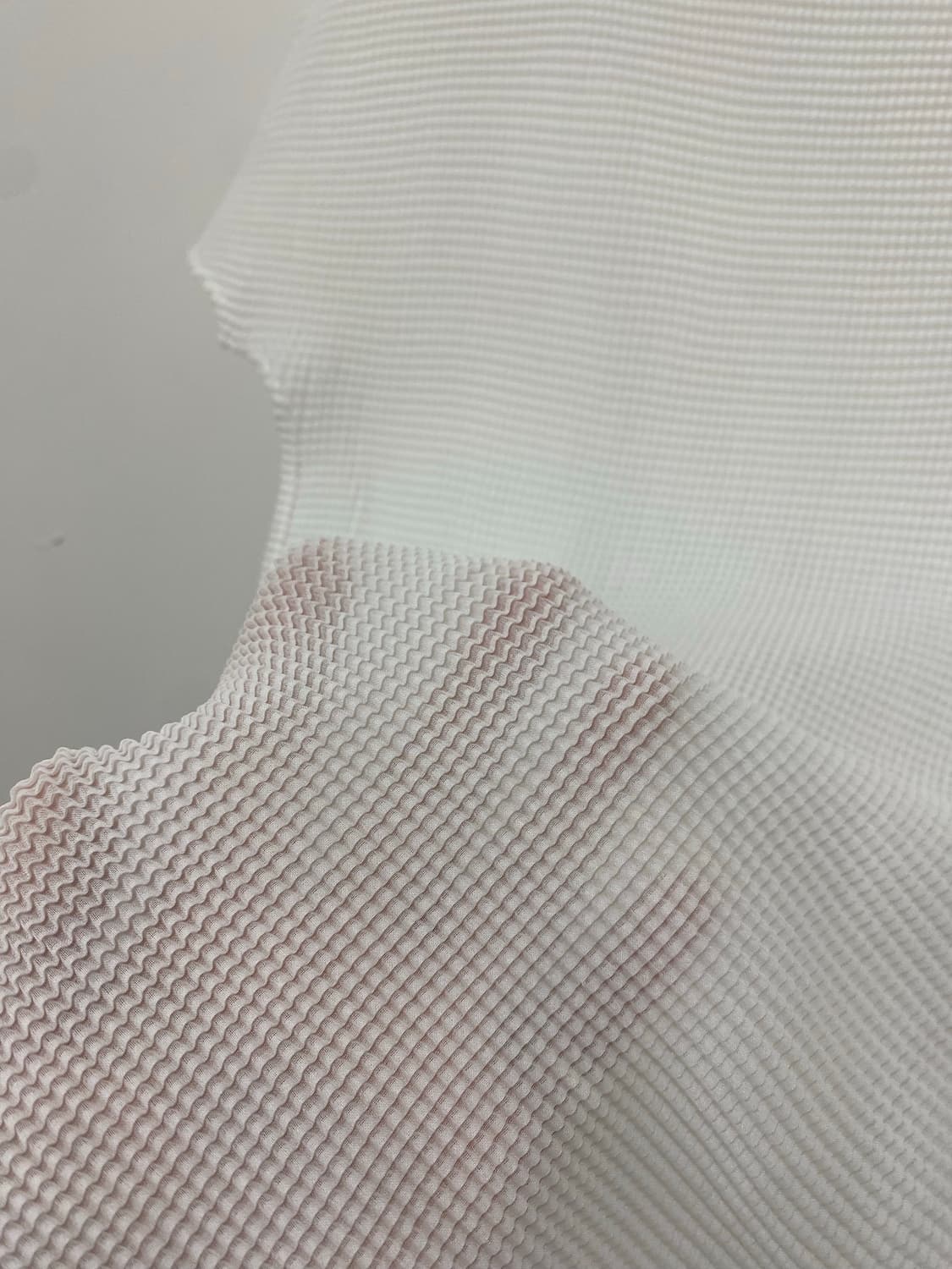 Issey Miyake me 화이트 플리츠T 상품이미지5