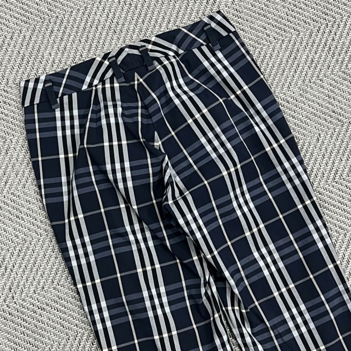 버버리 런던 노바 체크 팬츠 v0943 상품이미지4