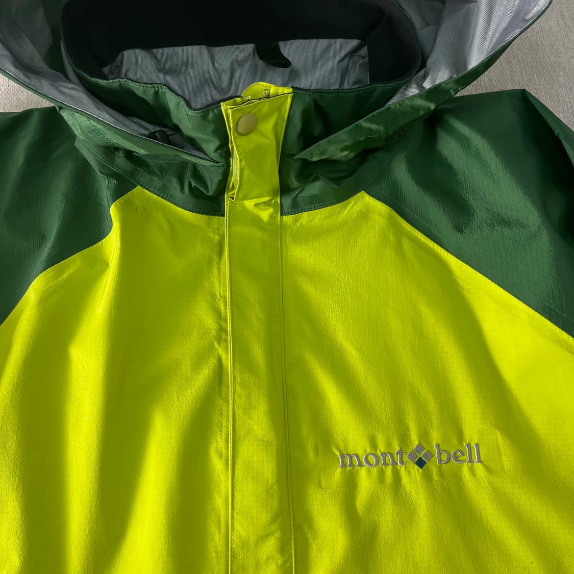 100 몽벨 마운틴 썬더패스 바람막이 자켓  상품이미지2
