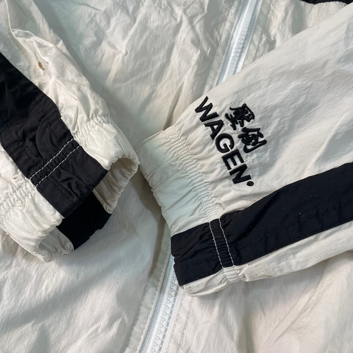 압도 김강민 바람막이 상품이미지4