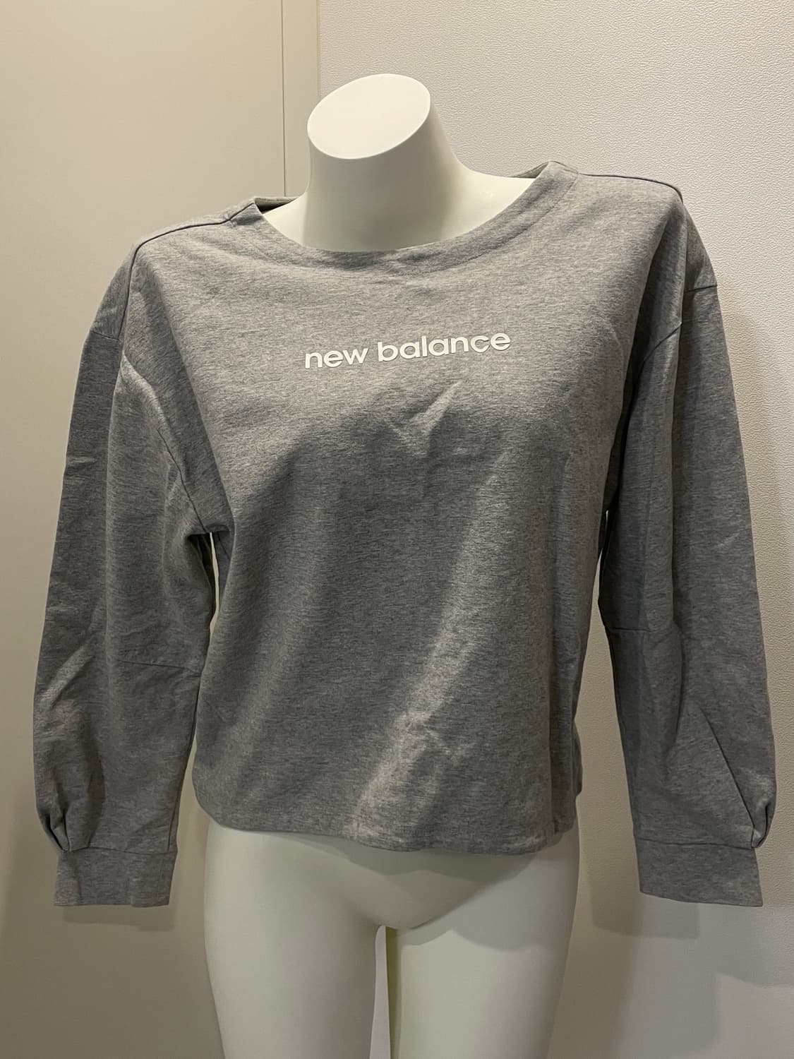 뉴발란스 여성 맨투맨 95(L) 그레이 상품이미지1