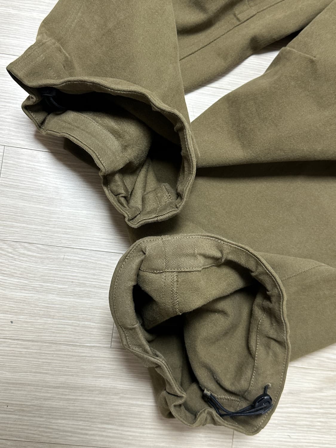 논노드 몰스킨 트랙 팬츠 카키 브라운 상품이미지5