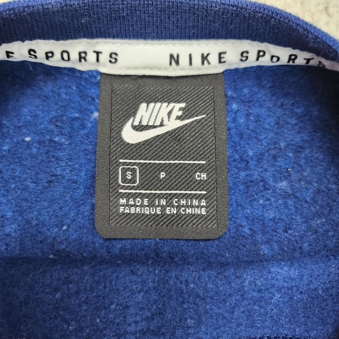 NIKE 뉴트로 맨투맨  S 상품이미지5