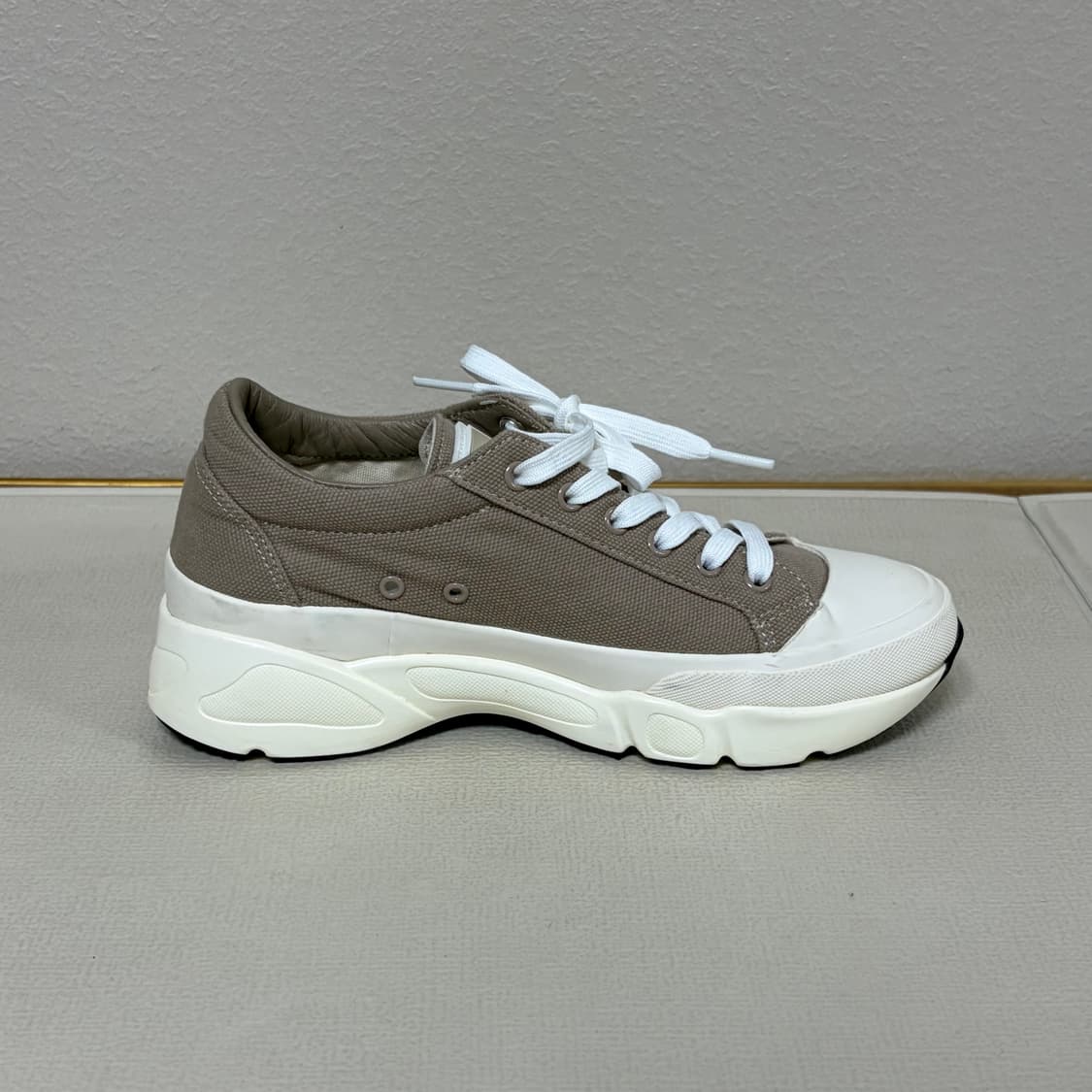 구호 스니커즈 베이지 상품이미지6